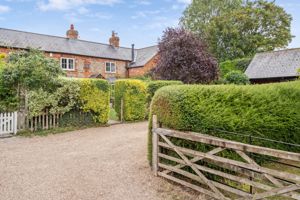 Photo 17- click for photo gallery